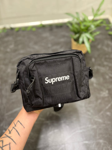 Supreme Shoulder Bag - Black - Pre-Owned