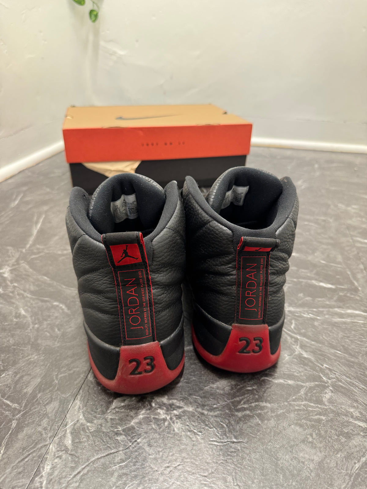 Jordan 12 Flu Game 2025 SZ: 12M - Pre-Owned