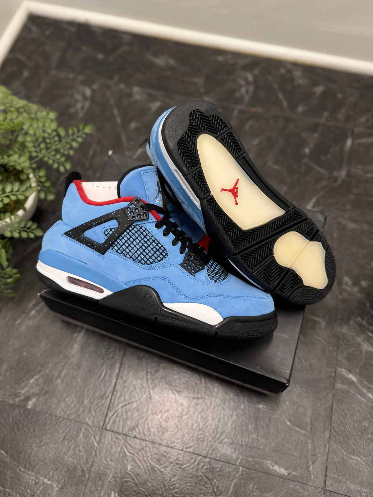 Jordan 4 Travis Scott Cactus Jack SZ: 10.5M - New