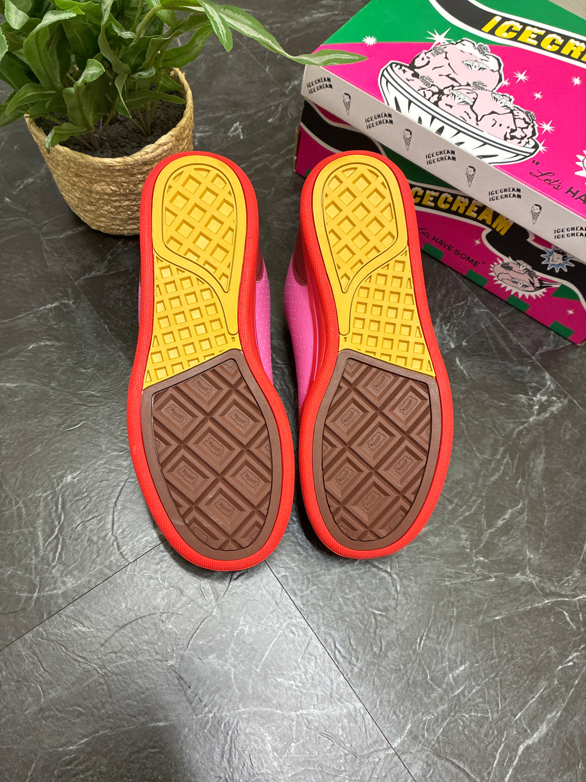 Reebok Board Flip BBC Ice Cream Pink Lemonade SZ: 9M - New