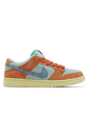 SALE - Nike SB Dunk Low Orange Emerald SZ: 8.5M - New
