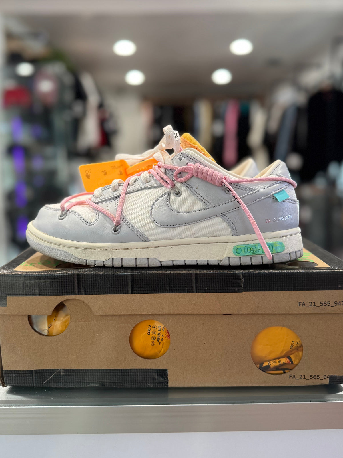 Nike Dunk Low Off White Lot 9 SZ: 9.5M - Pre-Owned