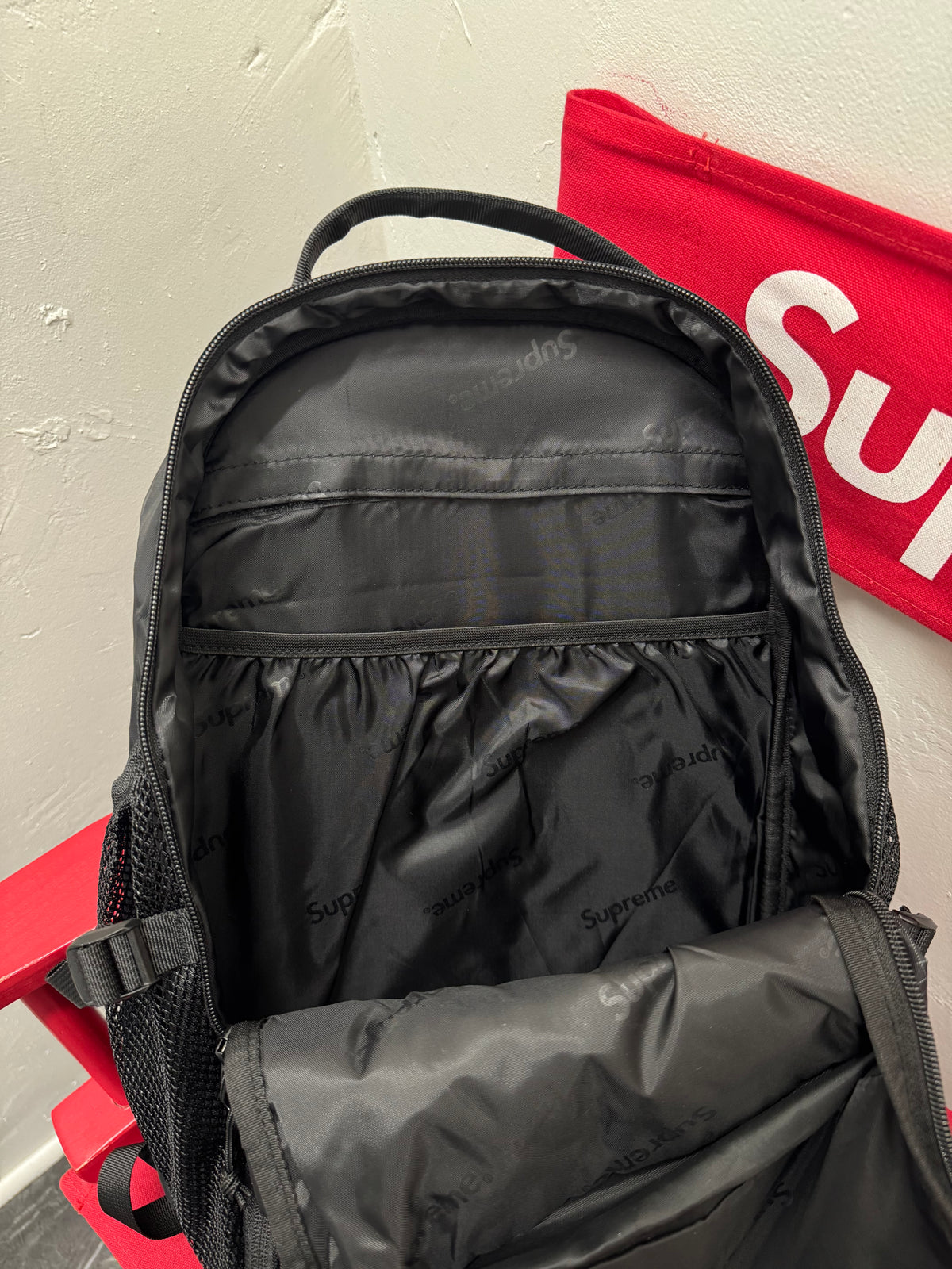 Supreme 3D Logo Black Backpack – New