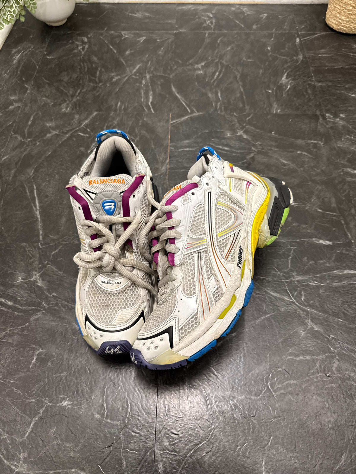 Balenciaga Runner Sneakers SZ: 41 EU - Pre-Owned