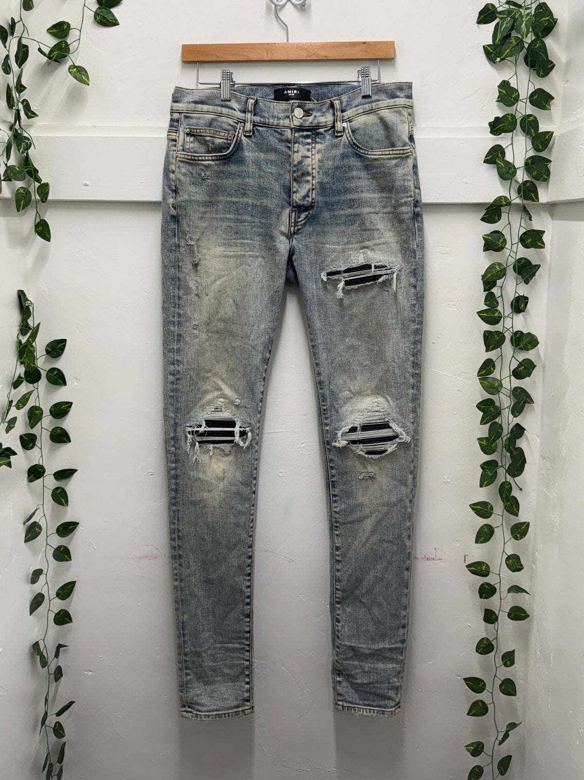 Amiri MX1 Skinny Jeans SZ: 32 - Pre-Owned
