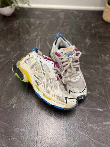 Balenciaga Runner Sneakers SZ: 41 EU - Pre-Owned