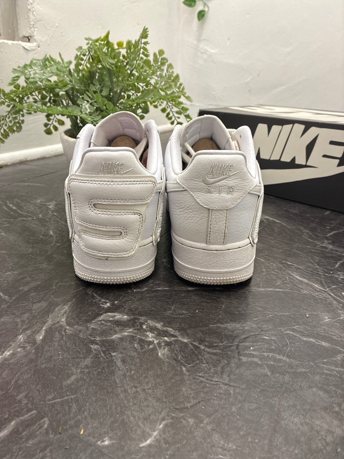 Nike Air Force 1 Low Cactus Plant Flea Market White SZ: 9.5M - Pre-Owned
