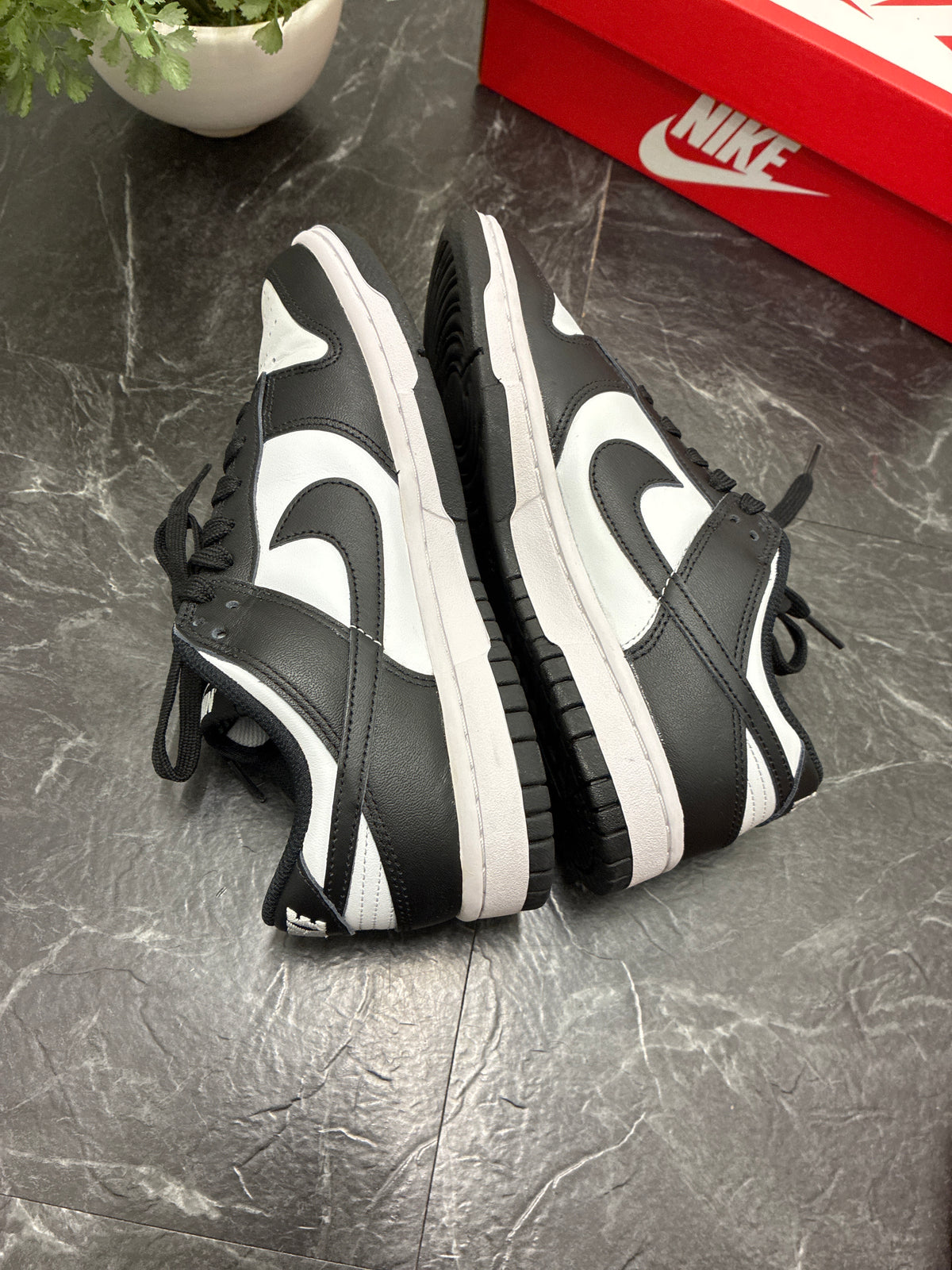 Nike Dunk Low Panda W SZ: 7W/5.5Y - Pre-Owned