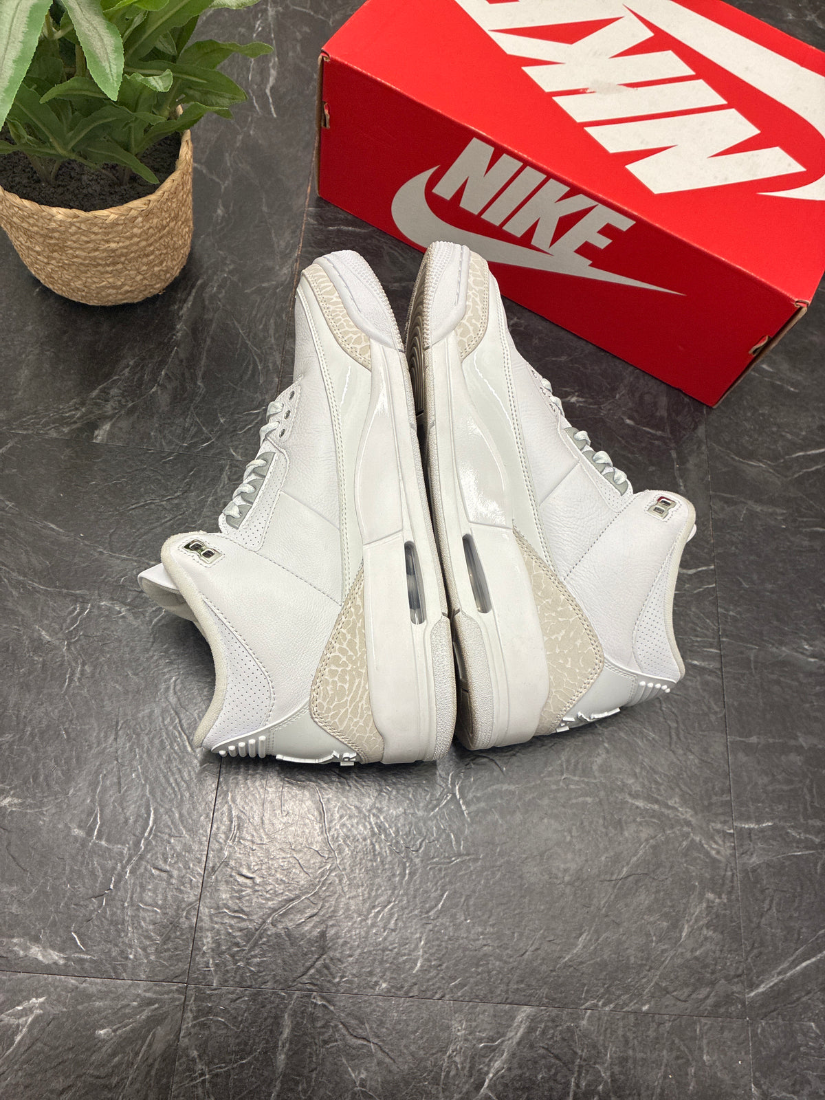 Jordan 3 Pure Money 2025 SZ: 10.5M - Pre-Owned
