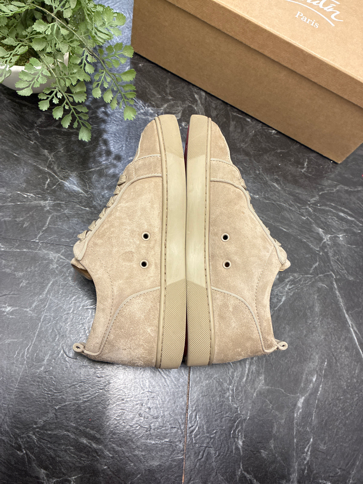 Christian Louboutin Rantulow Orlato Suede Tan Red Bottoms SZ: 42 (9M) - Pre-Owned