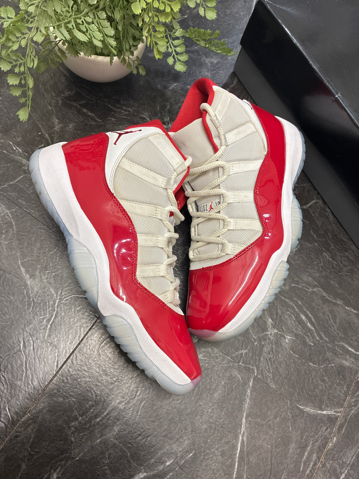 Jordan 11 Cherry 2022 SZ: 11M - Pre-Owned