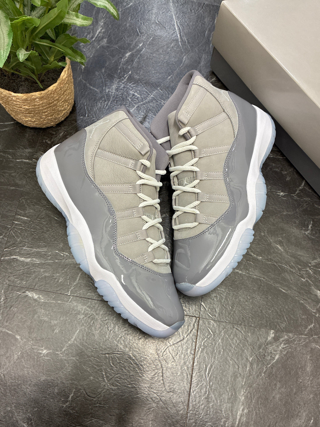 Jordan 11 Cool Grey 2021 - New