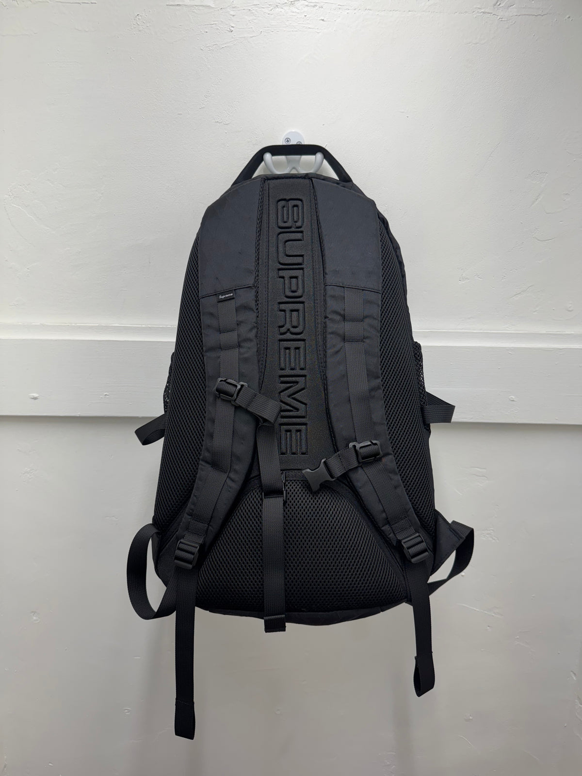 Supreme 3D Logo Black Backpack – New