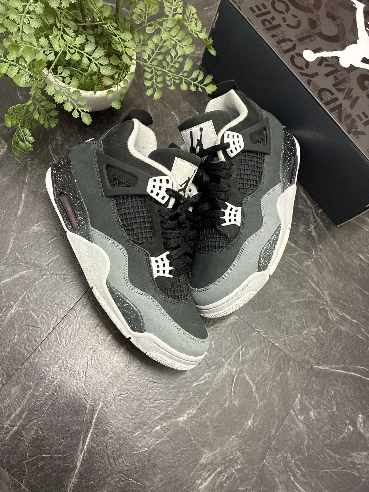 Jordan 4 Fear 2024 SZ: 10.5M - Pre-Owned