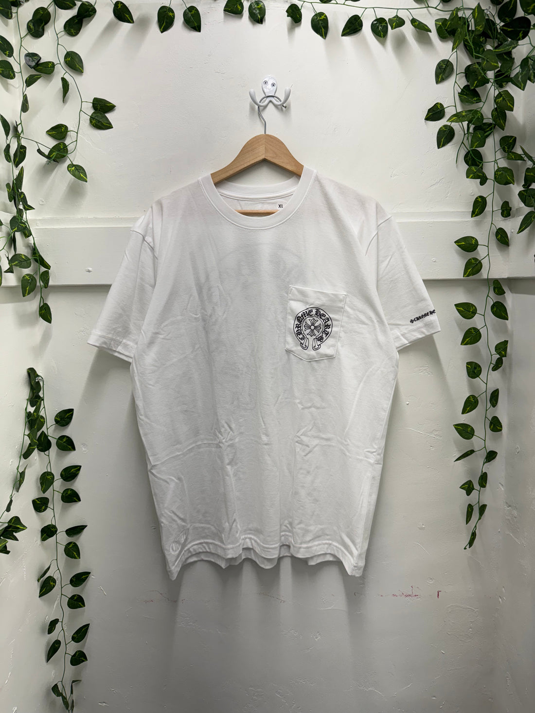 Chrome Hearts White Horseshoe T-Shirt SZ: XL – New