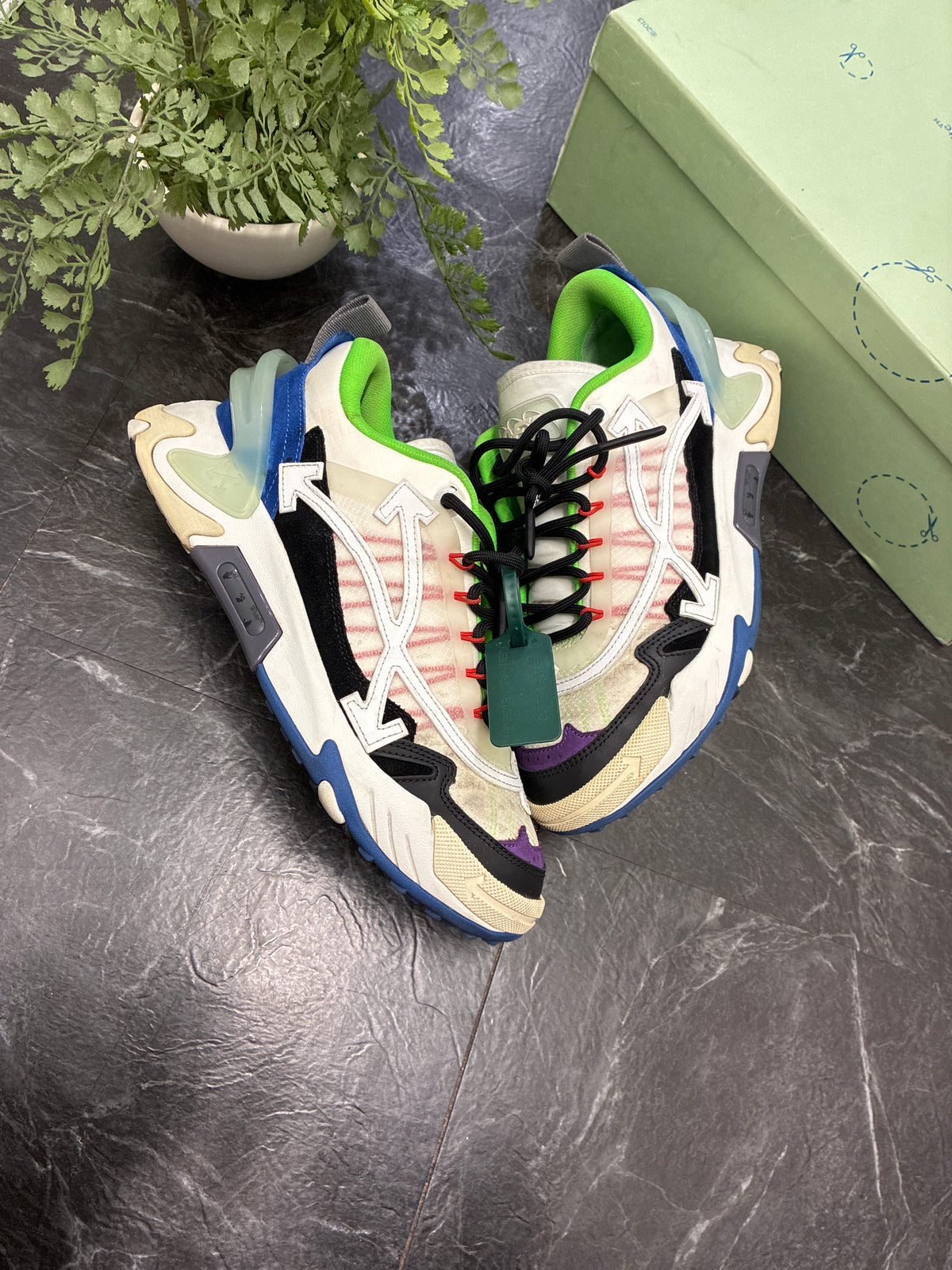 OFF-WHITE Odsy-2000 White Black Blue SZ: 43 (10M) - Pre-Owned