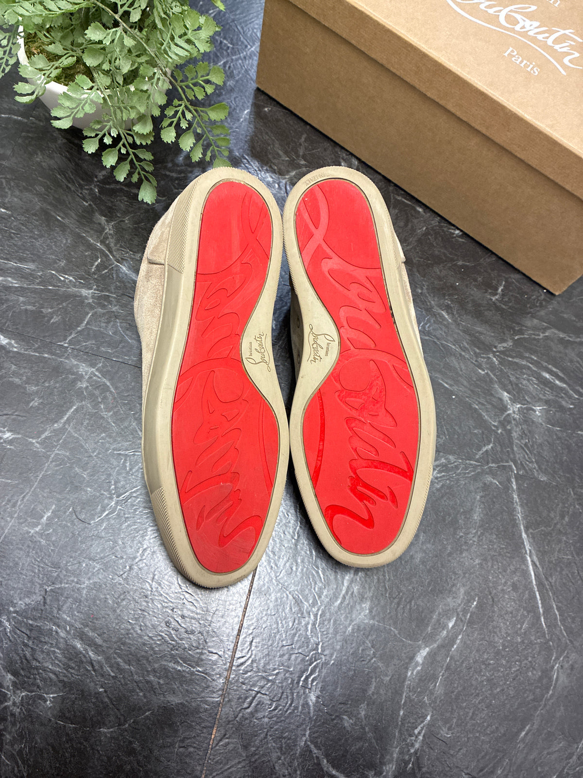 Christian Louboutin Rantulow Orlato Suede Tan Red Bottoms SZ: 42 (9M) - Pre-Owned