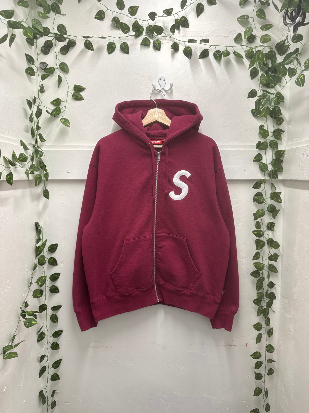 Supreme Logo Zip Up | SZ: M | Pre-Owned