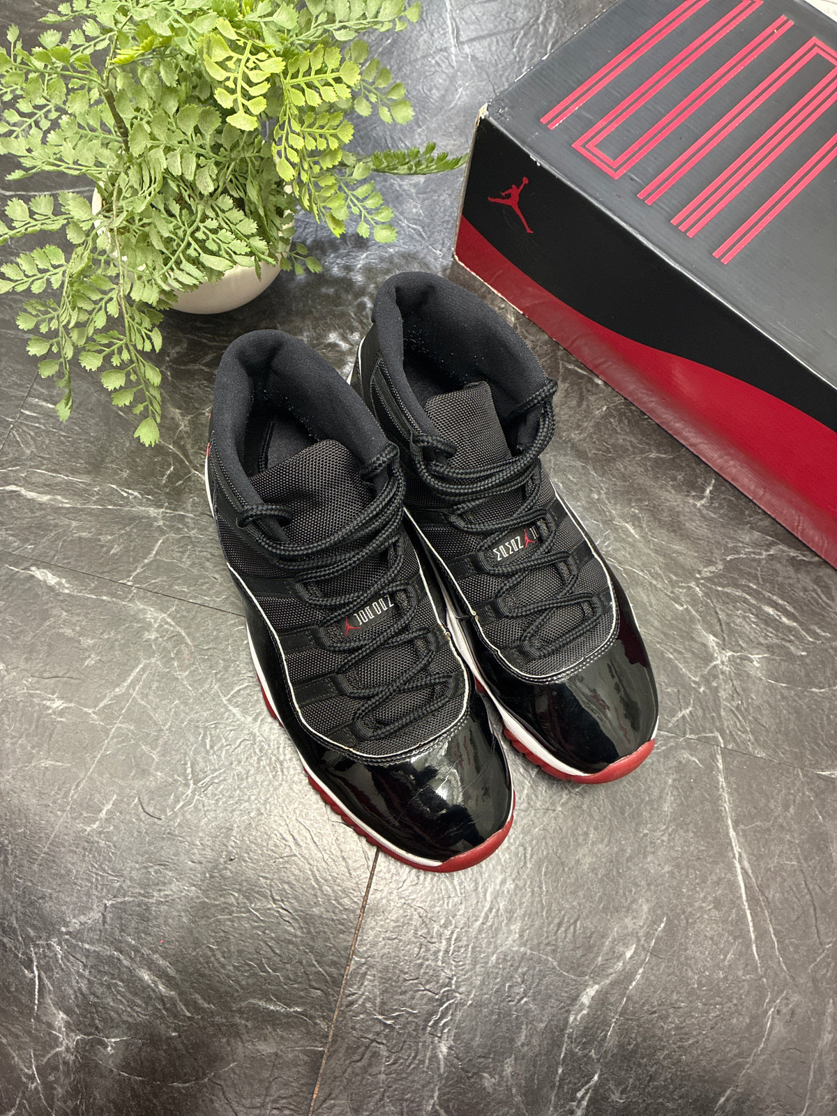 Jordan 11 Bred 2019 SZ: 11M - Pre-Owned