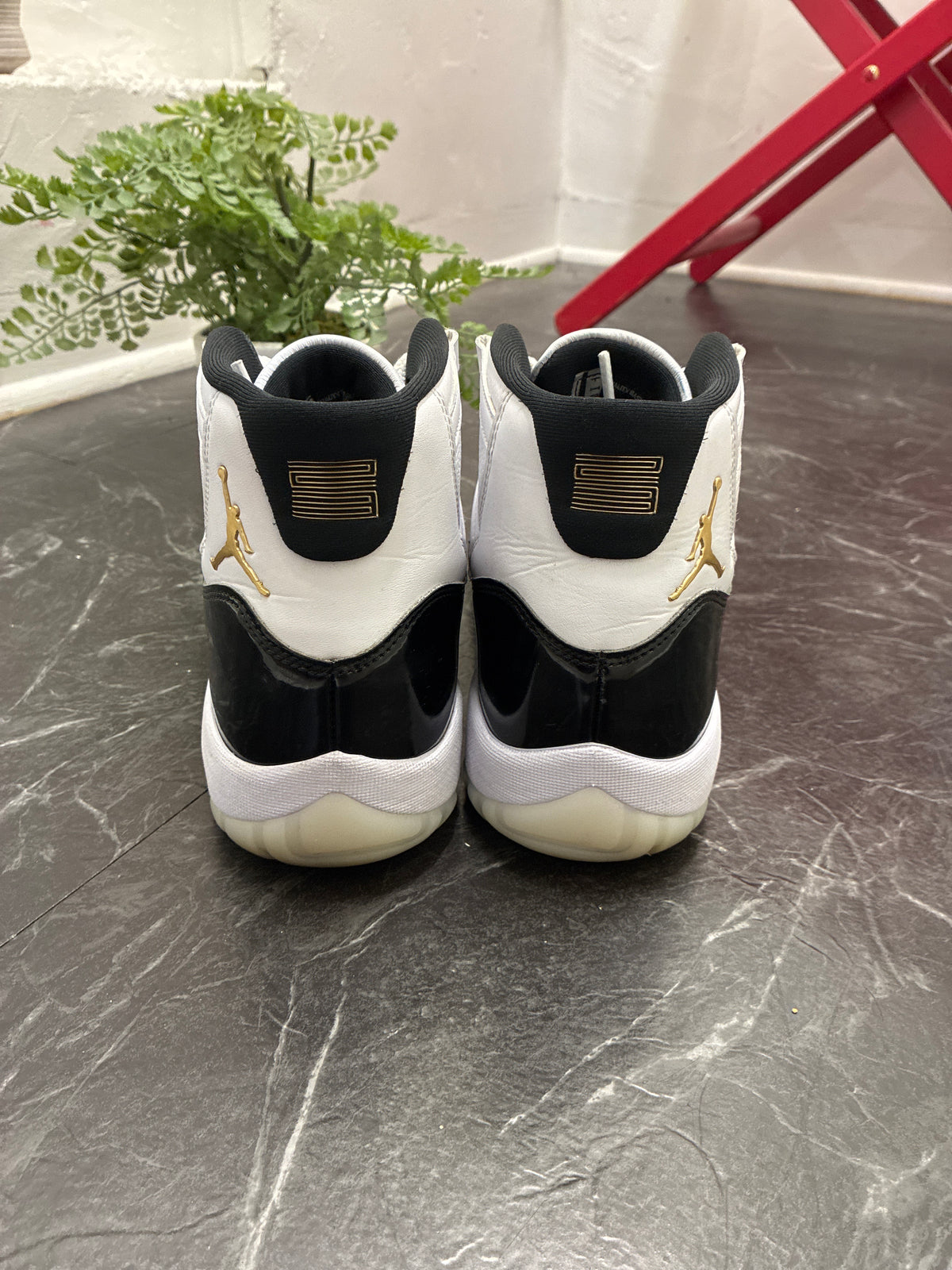 Jordan 11 DMP Gratitude 2023 SZ: 11M - Pre-Owned