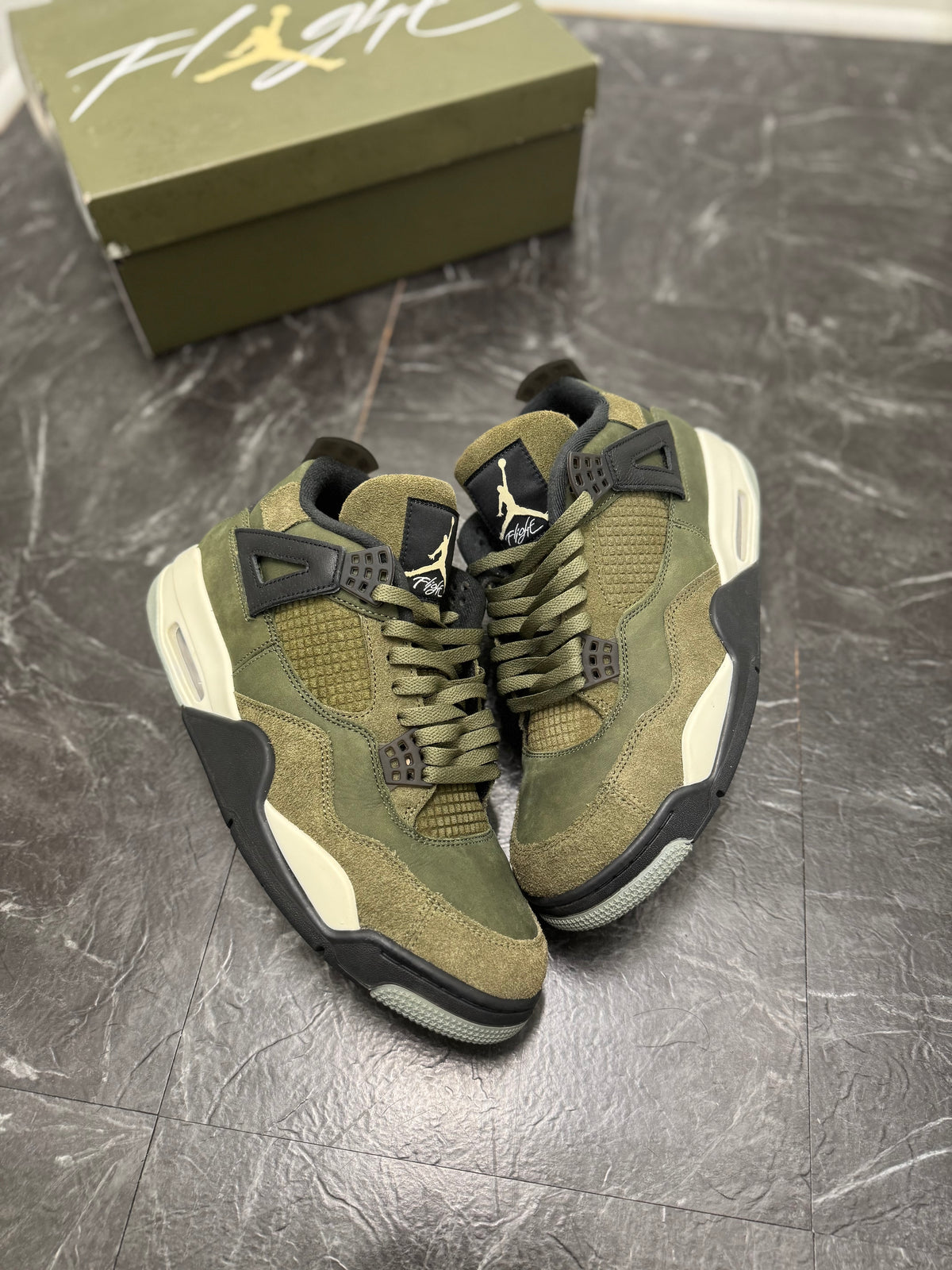 Jordan 4 Craft Olives SZ: 11.5M - Pre-Owned