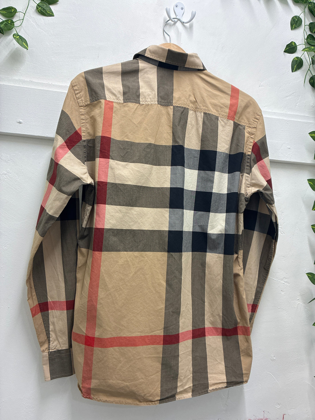 Burberry Plaid L/S Button Up Shirt SZ: M - Pre-Owned