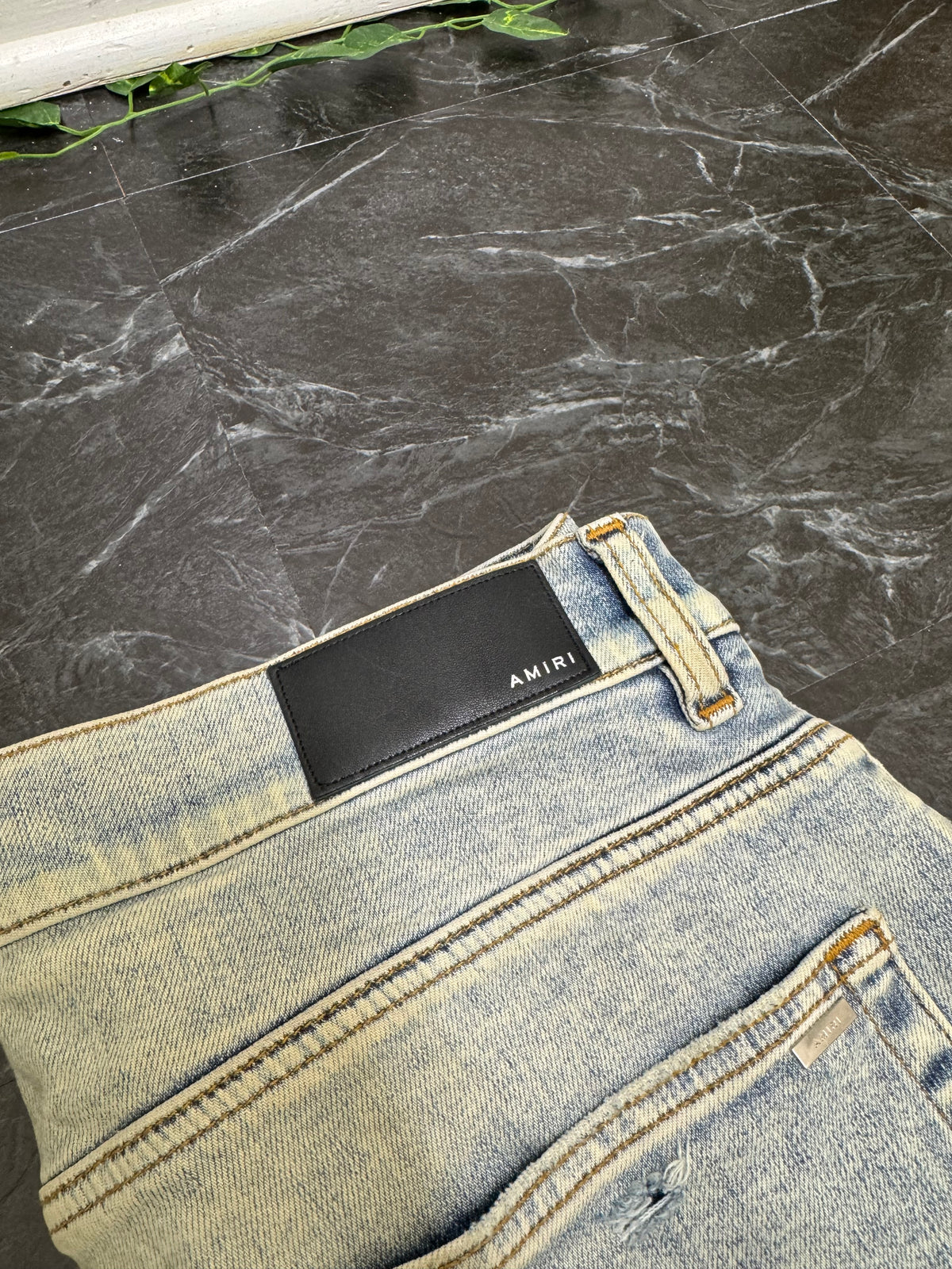 Amiri MX1 Skinny Jeans SZ: 32 - Pre-Owned