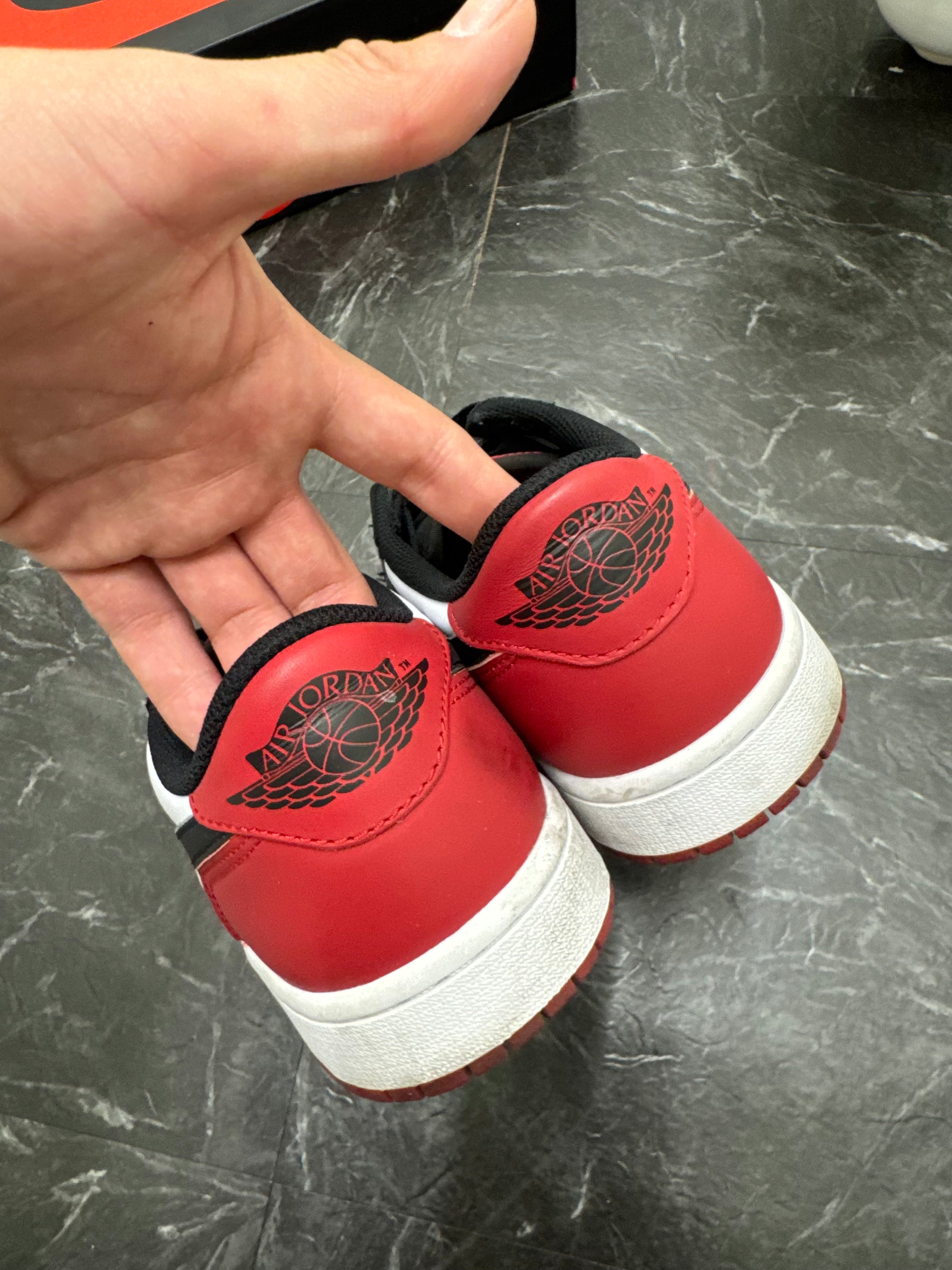 SALE - Jordan 1 Low OG Black Toe SZ: 8M - Pre-Owned