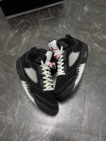Jordan 5 Black Metallic Reimagined SZ: 11.5M - Pre-Owned