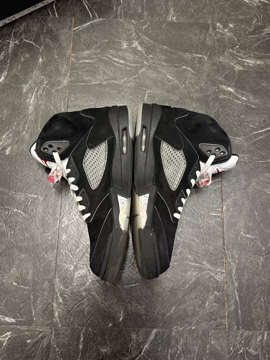 Jordan 5 Black Metallic Reimagined SZ: 11.5M - Pre-Owned