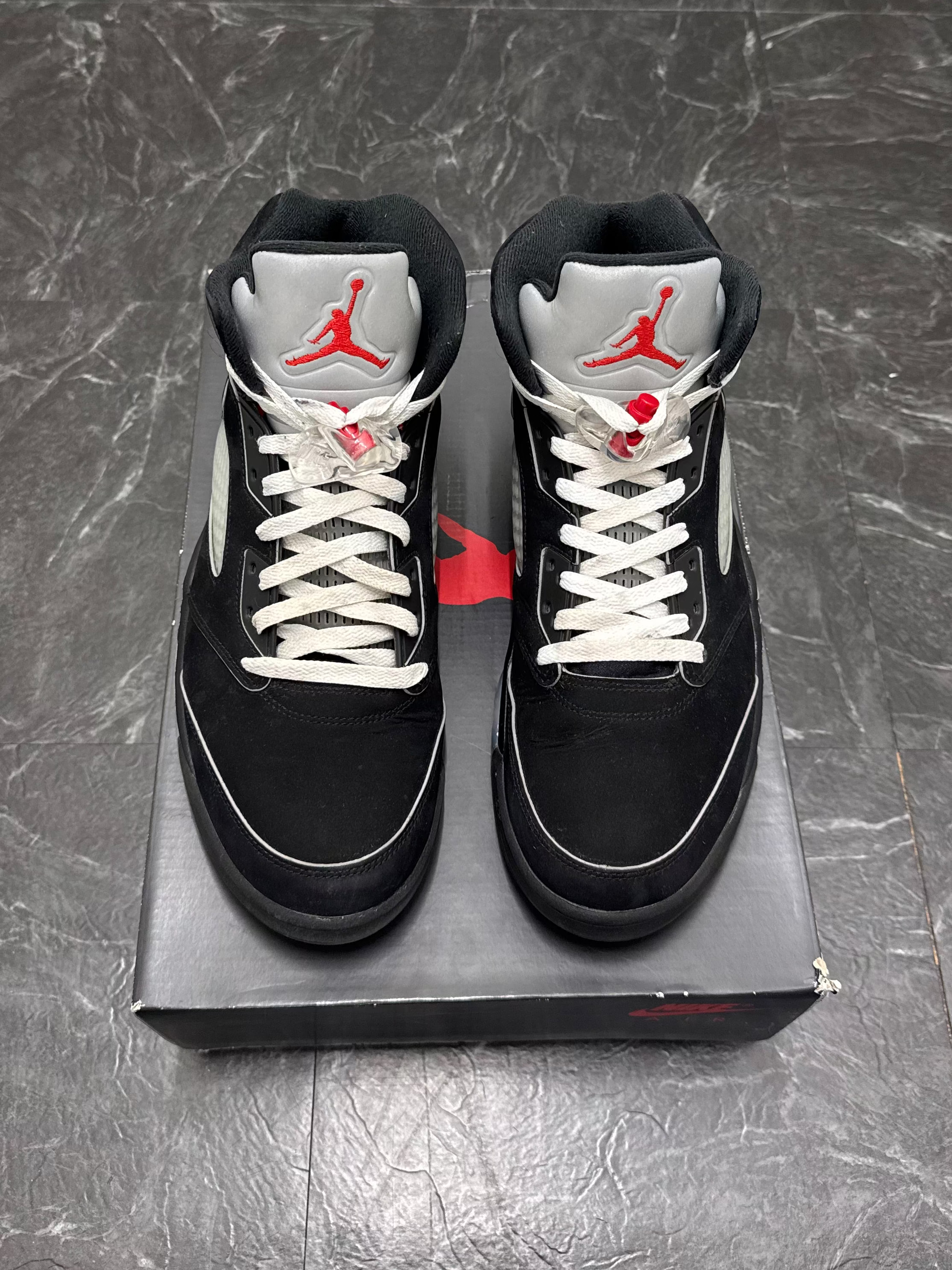 Jordan 5 Black Metallic Reimagined SZ: 11.5M - Pre-Owned