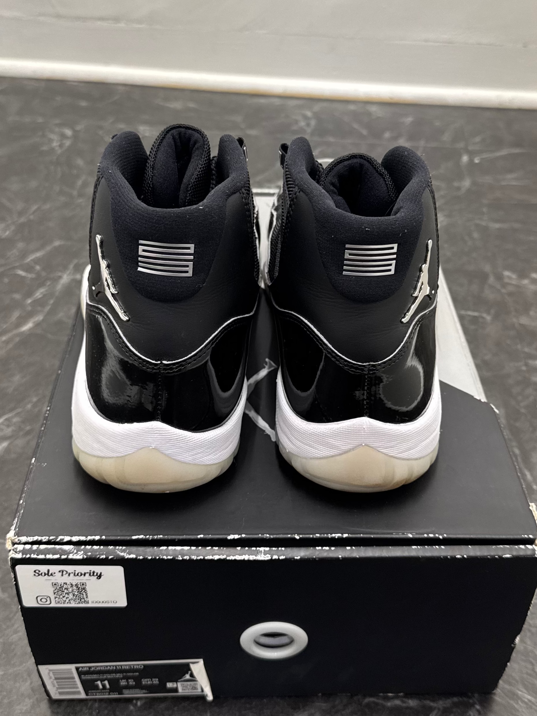 Jordan 11 Jubilee 25th Anniversary SZ: 11M - Pre-Owned