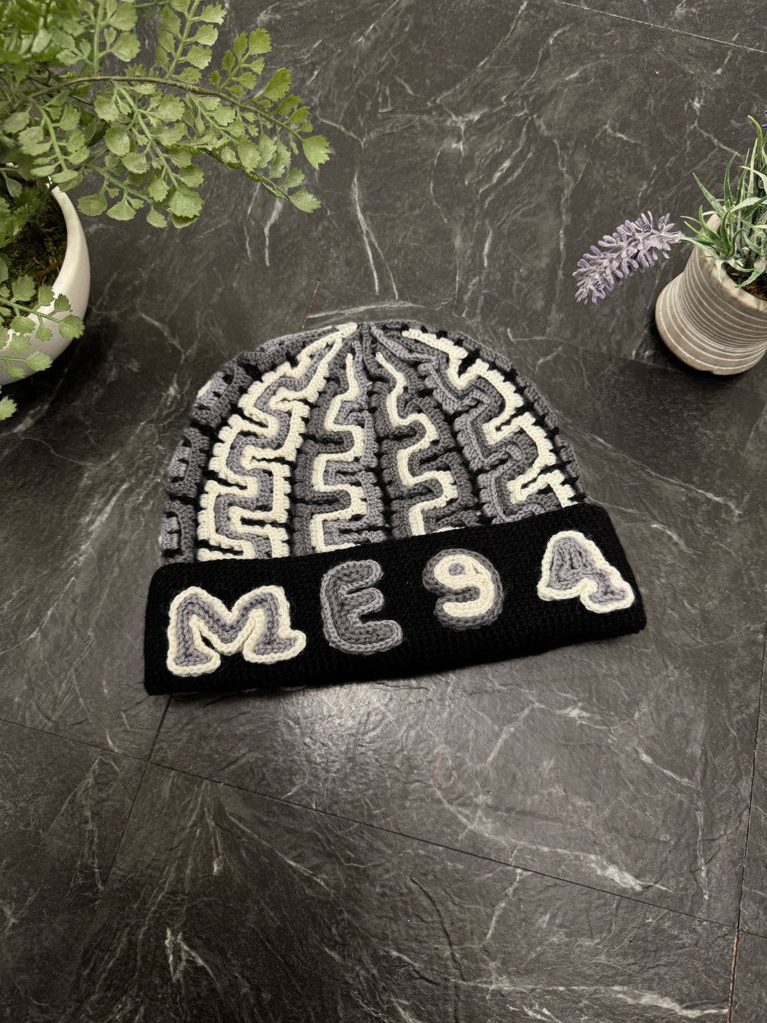 Supreme Yarn Appliqué Beanie - New