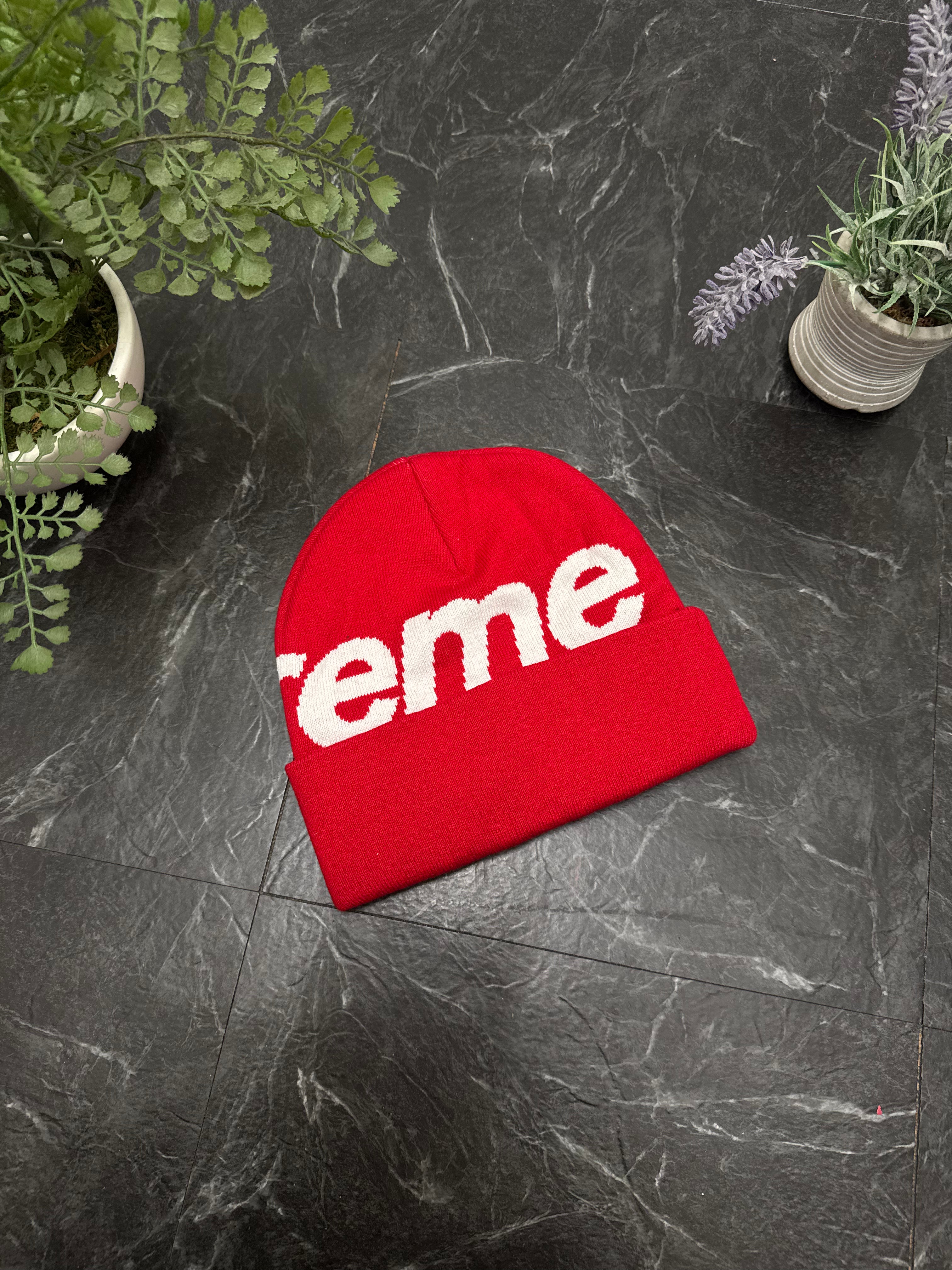 Supreme Big Logo Red Beanie - New