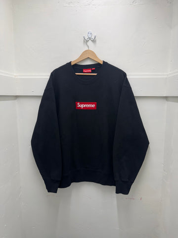 SALE - Supreme Box Logo Crewneck (FW22) - Pre-Owned