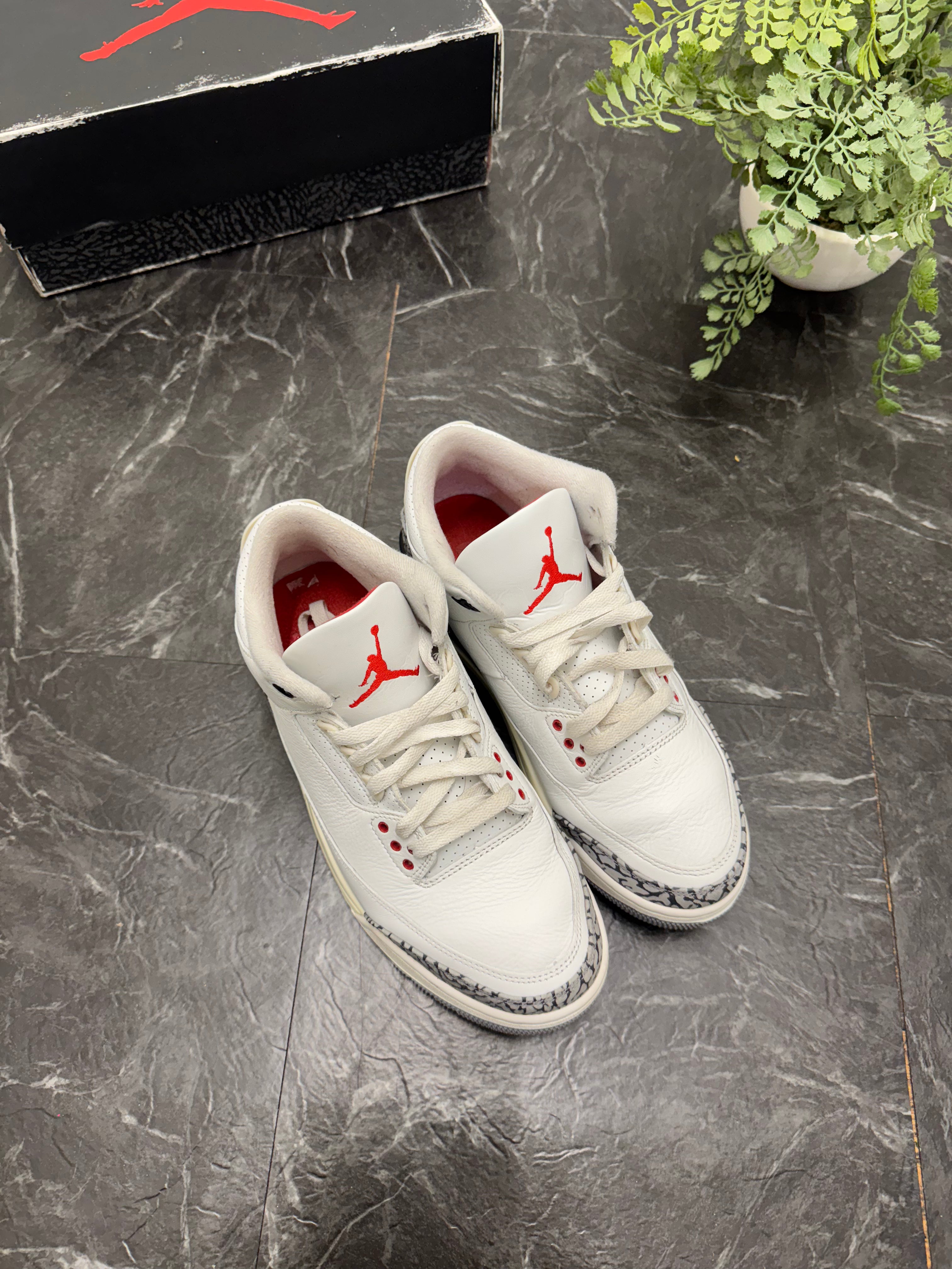 Jordan 3 White Cement Reimagined SZ: 8M - Pre-Owned