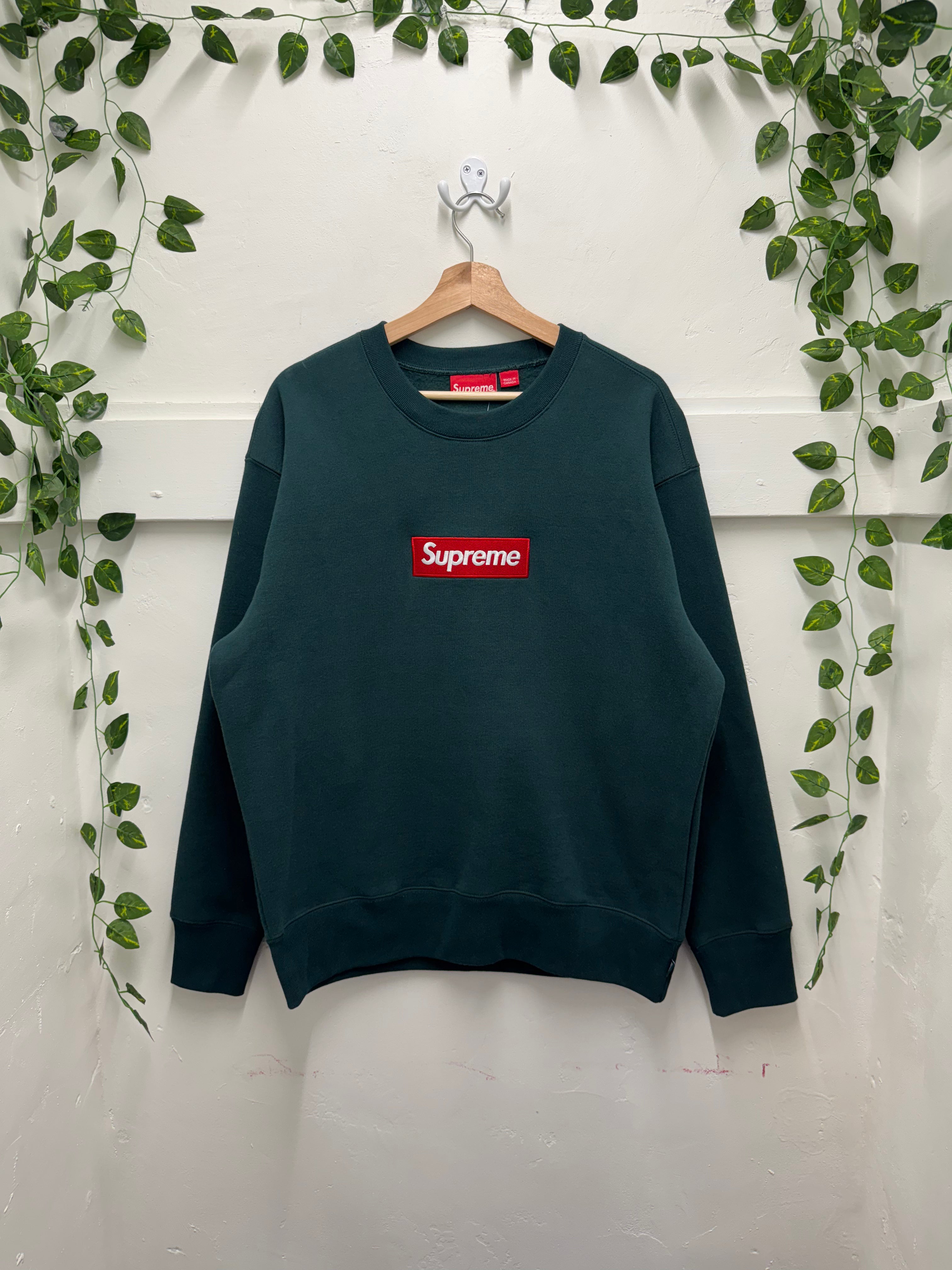 Supreme Dark Pine Crewneck L/S SZ: S - New
