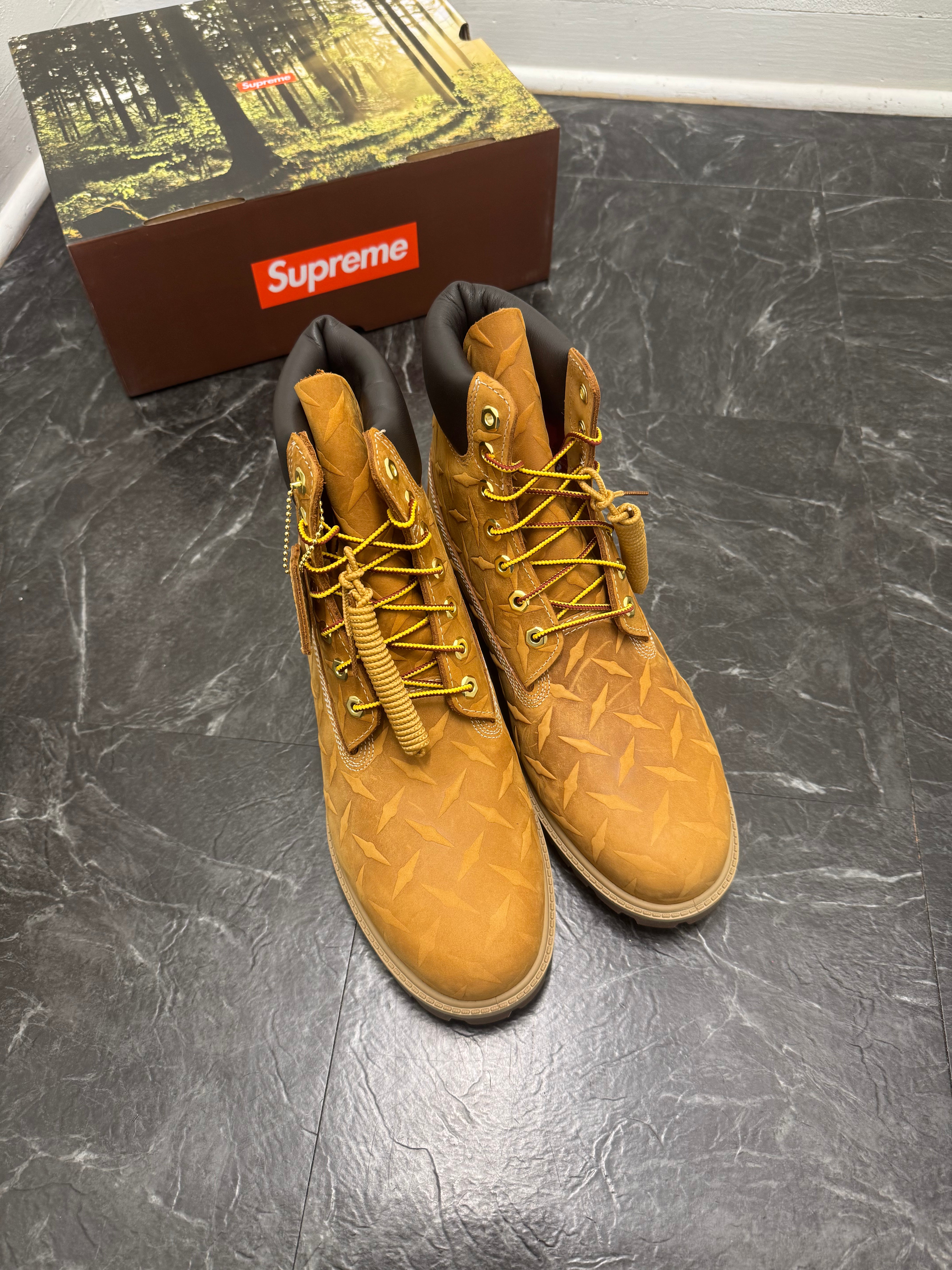 Supreme x Timberland 6” Premium Waterproof Boot – Diamond Plate Wheat (2026)