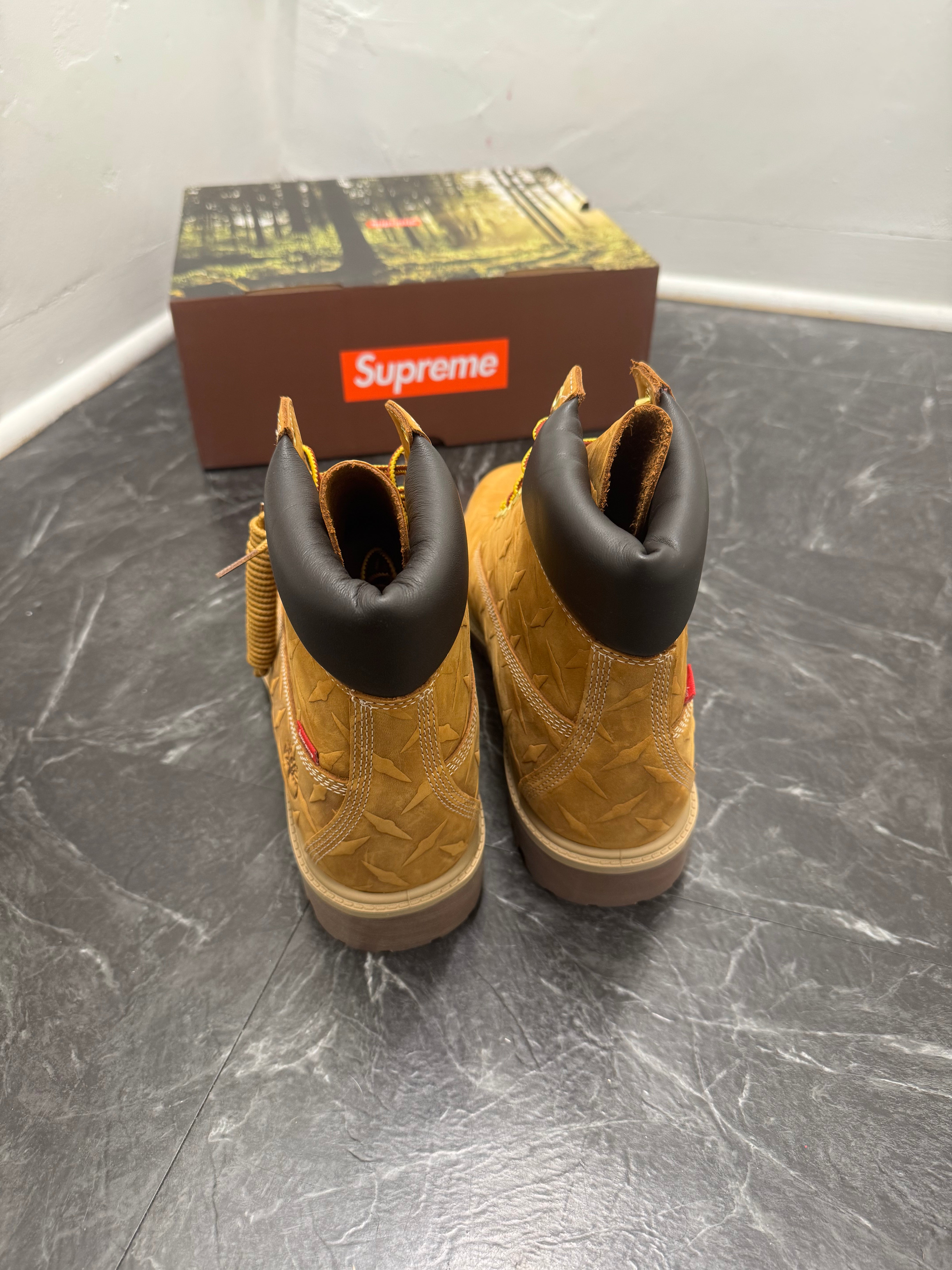 Supreme x Timberland 6” Premium Waterproof Boot – Diamond Plate Wheat (2026)