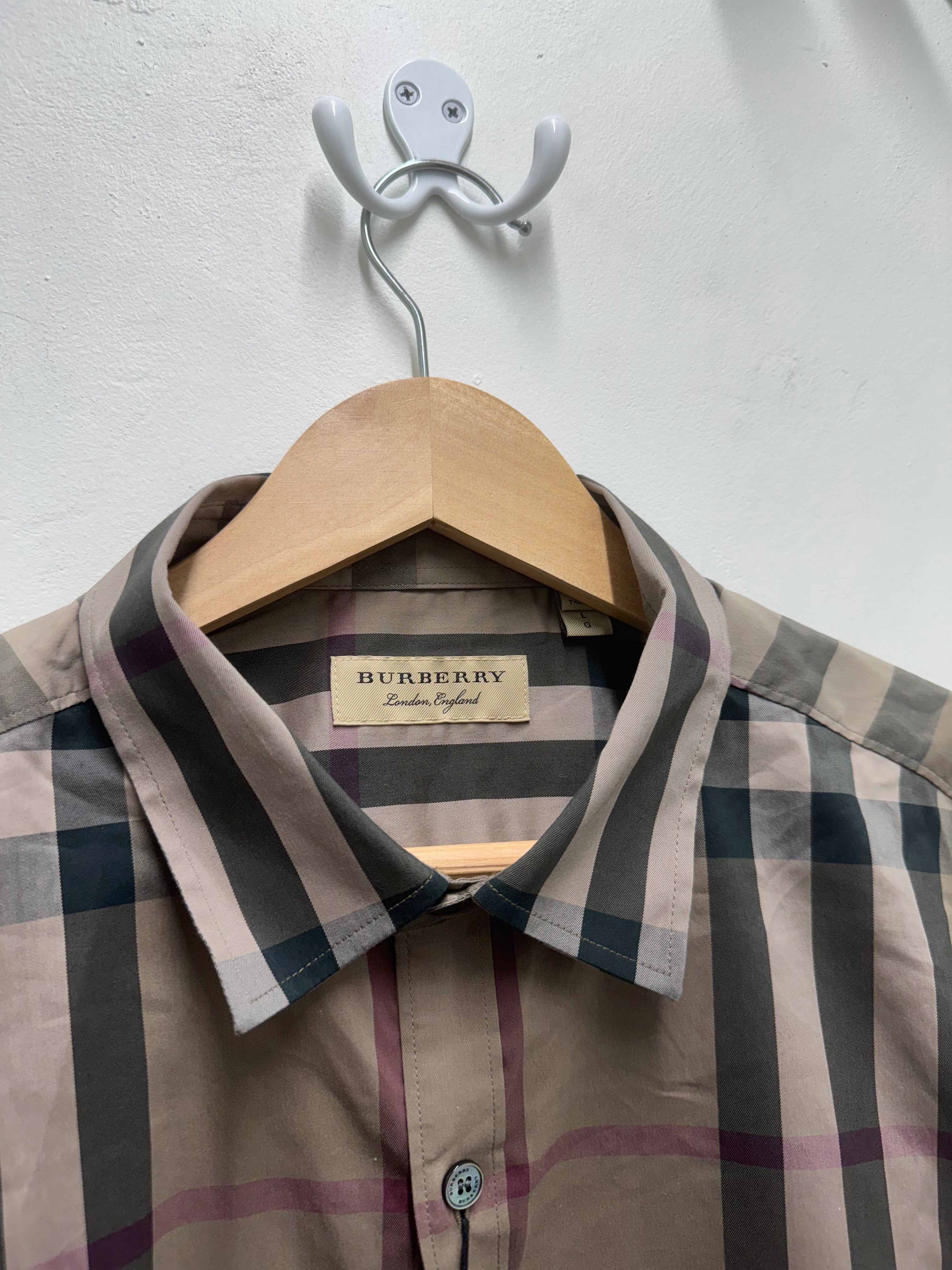 Burberry Classic Check Shirt Beige SZ: L – New