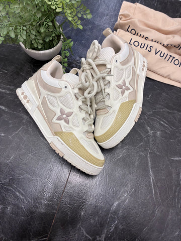 Louis Vuitton LV Skate Sneaker Beige White SZ: 9LV (11M) - Pre-Owned